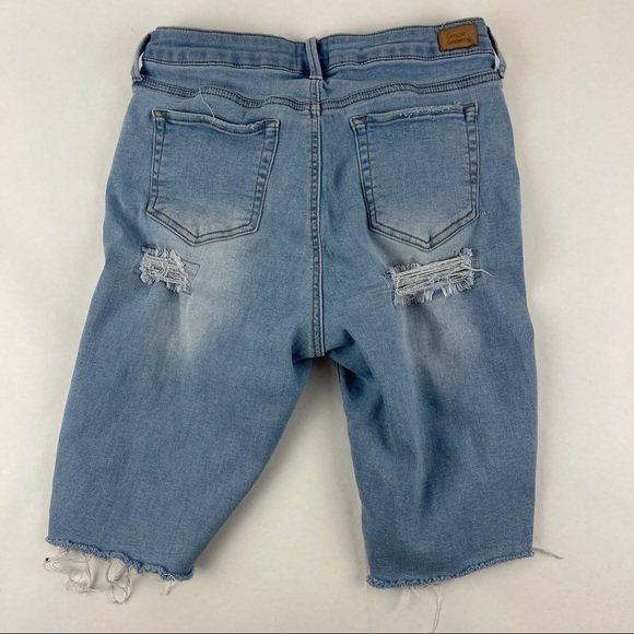 Simple Society Jean Shorts Womens Size 7/28 Distressed Blue Denim - Picture 9 of 9